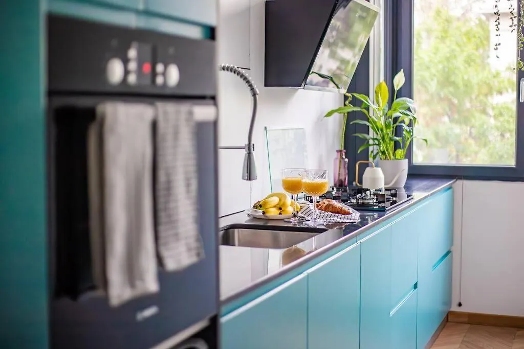 Chic 1Br Apartment - Amzei Square Bukarest