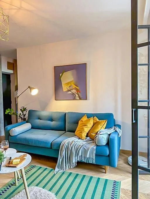 Chic 1Br Apartment - Amzei Square Bukarest 0*,  Rumänien