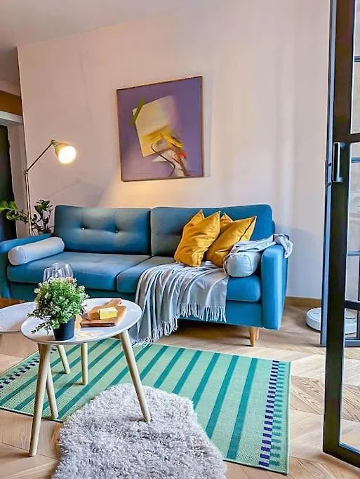Chic 1Br Apartment - Amzei Square Bukarest
