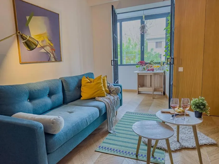 Chic 1Br Apartment - Amzei Square Bukarest