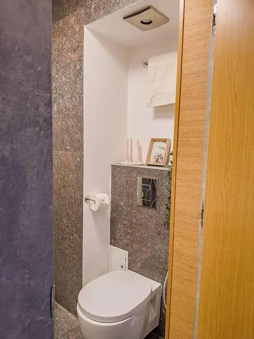 Chic 1Br Apartment - Amzei Square Bukarest