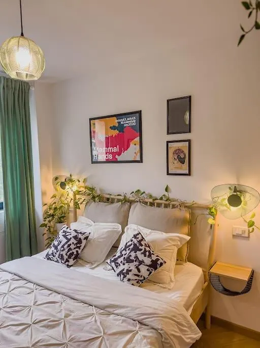 Chic 1Br Apartment - Amzei Square Bukarest